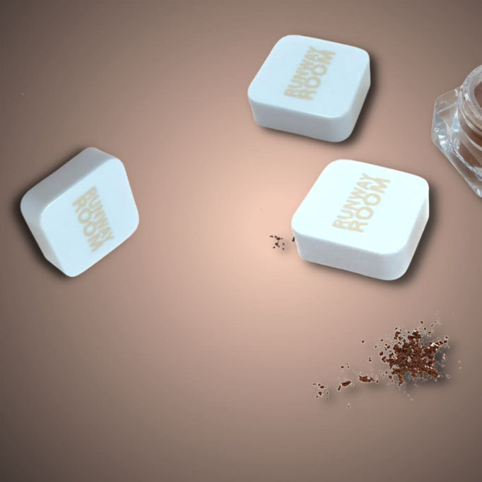 PEANUT BUTTER - WARM MATTE BROWN EYE DUST - MAKEUP